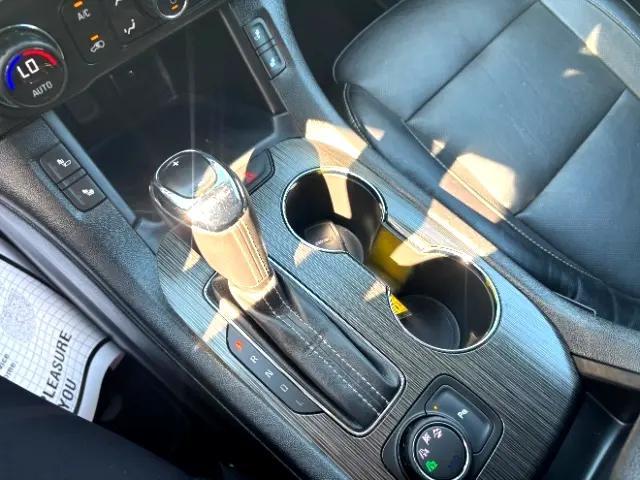 Photo of 2019 White Frost Tricoat GMC Acadia