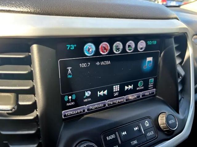Photo of 2019 White Frost Tricoat GMC Acadia