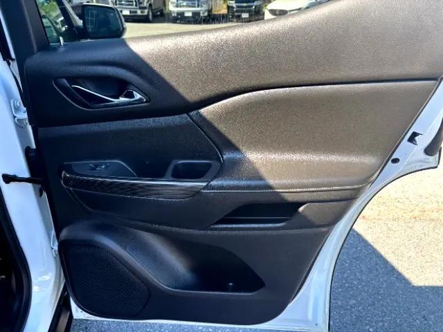 Photo of 2019 White Frost Tricoat GMC Acadia