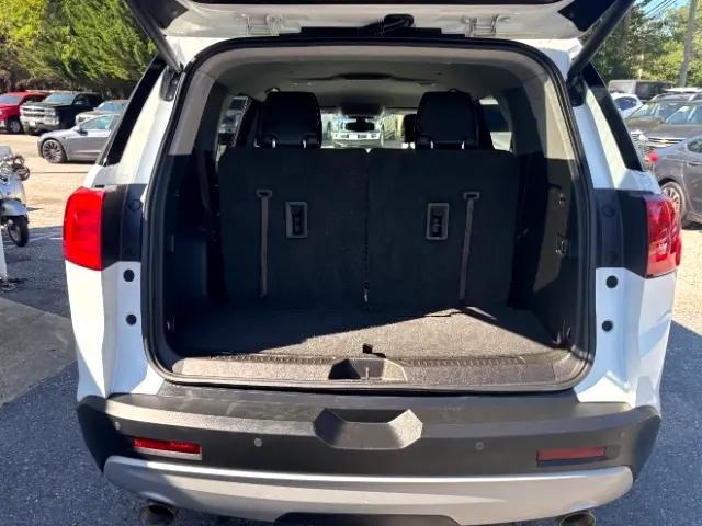 Photo of 2019 White Frost Tricoat GMC Acadia