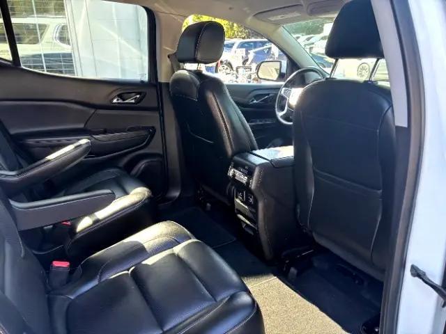 Photo of 2019 White Frost Tricoat GMC Acadia
