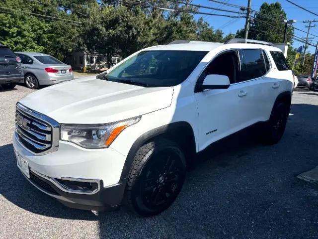 Photo of 2019 White Frost Tricoat GMC Acadia