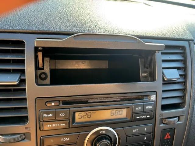 Photo of 2008 Super Black Metallic Nissan Versa