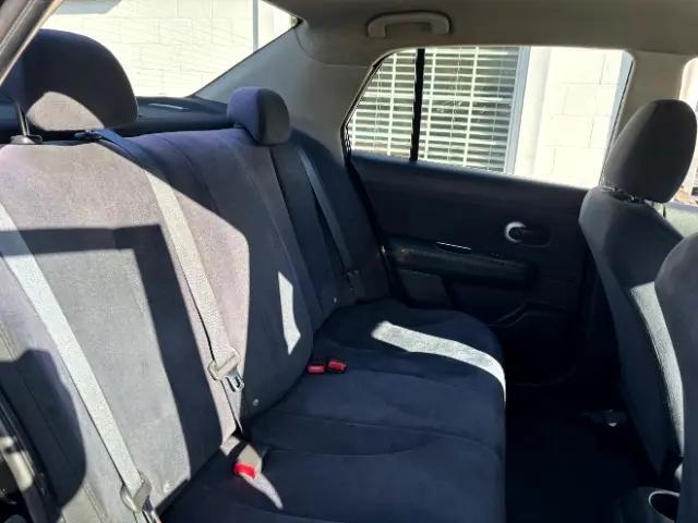 Photo of 2008 Super Black Metallic Nissan Versa