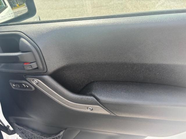 Photo of 2014 Bright White Clearcoat Jeep Wrangler Unlimited