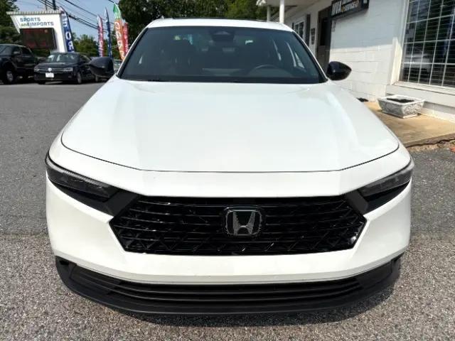 Photo of 2024 Platinum White Pearl Honda Accord Hybrid