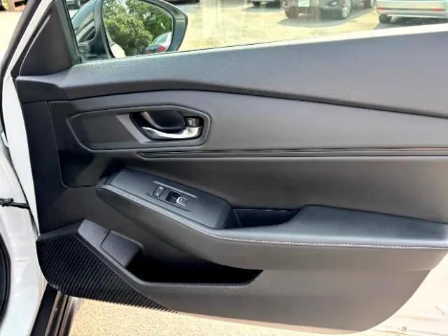 Photo of 2024 Platinum White Pearl Honda Accord Hybrid