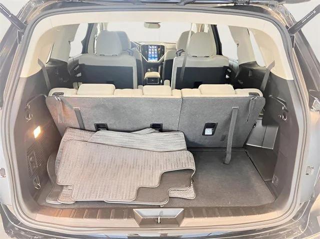 Photo of 2024 Crystal Black Silica Subaru Ascent