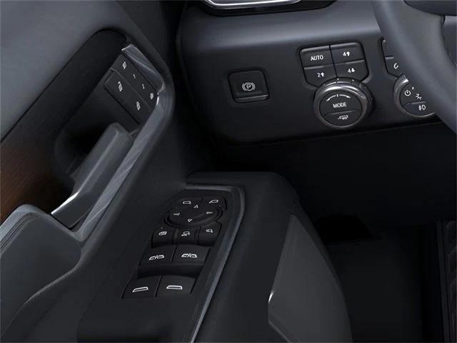 Photo of 2025 Summit White GMC Sierra 2500