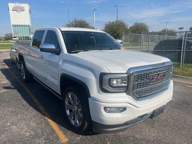Photo of 2018 White Frost Tricoat GMC Sierra 1500