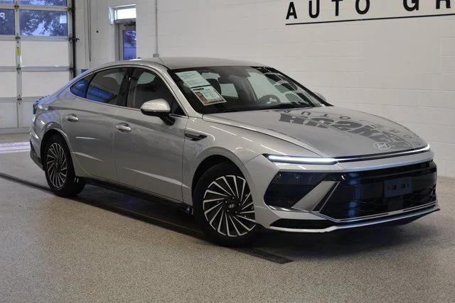 2024 Hyundai Sonata Hybrid