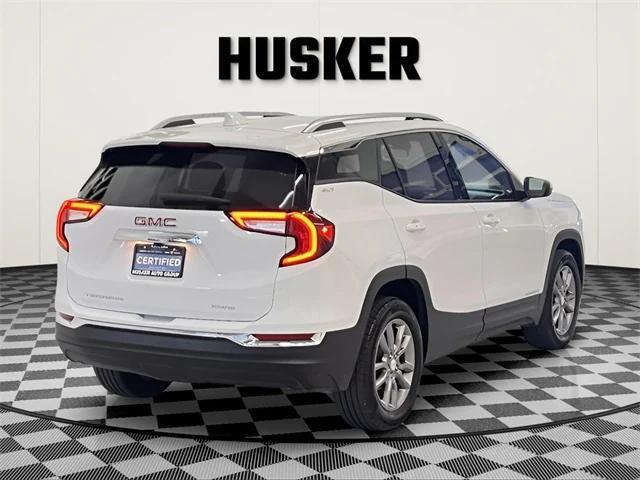 Photo of 2024 Summit White GMC Terrain