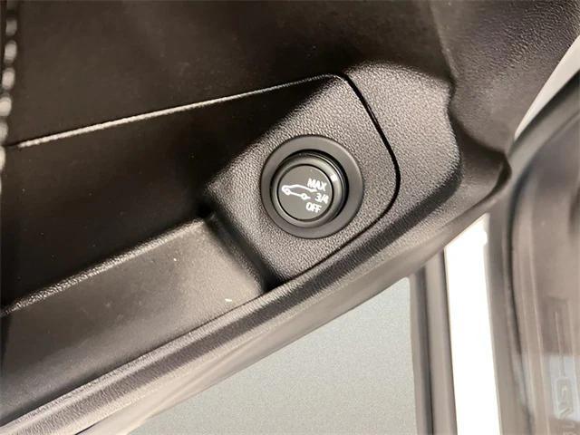 Photo of 2024 Summit White GMC Terrain