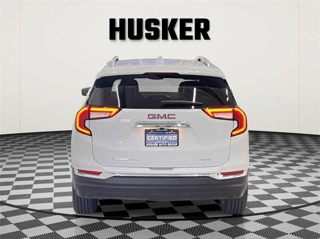 Photo of 2024 Summit White GMC Terrain