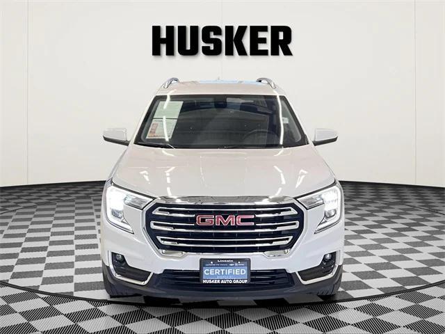 Photo of 2024 Summit White GMC Terrain