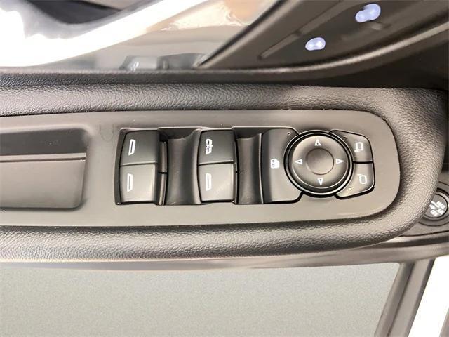 Photo of 2024 Summit White GMC Terrain