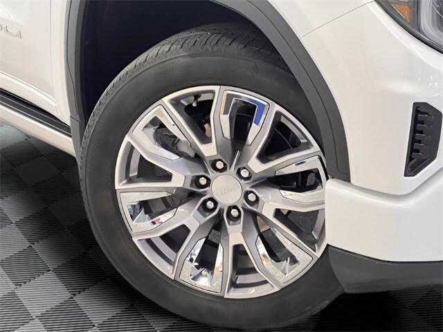 Photo of 2024 White Frost Tricoat GMC Sierra 1500