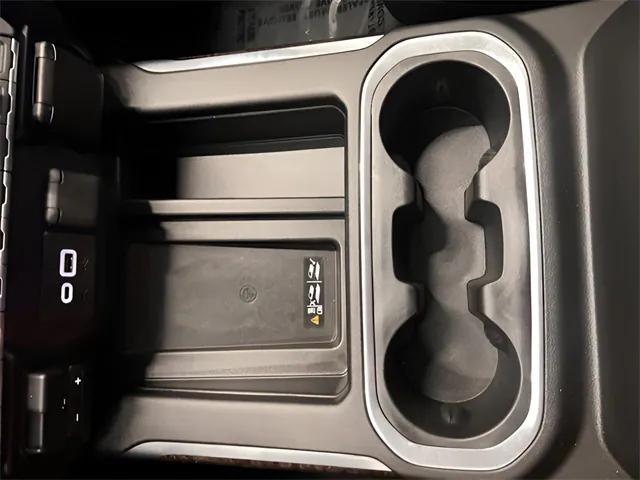 Photo of 2019 Onyx Black GMC Sierra 1500