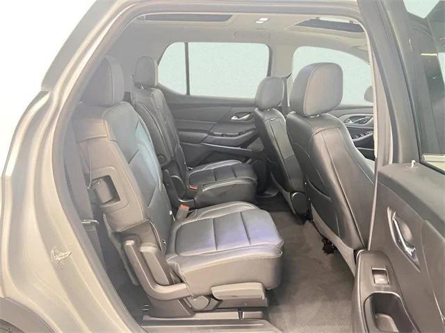Photo of 2019 Silver Ice Metallic Chevrolet Traverse