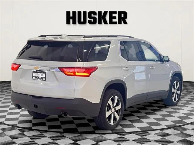 Photo of 2019 Silver Ice Metallic Chevrolet Traverse