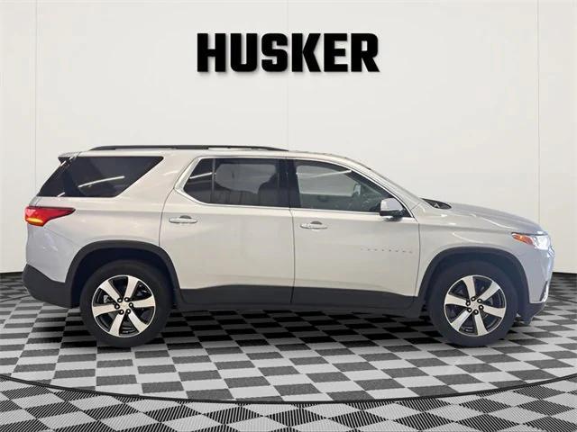 Photo of 2019 Silver Ice Metallic Chevrolet Traverse