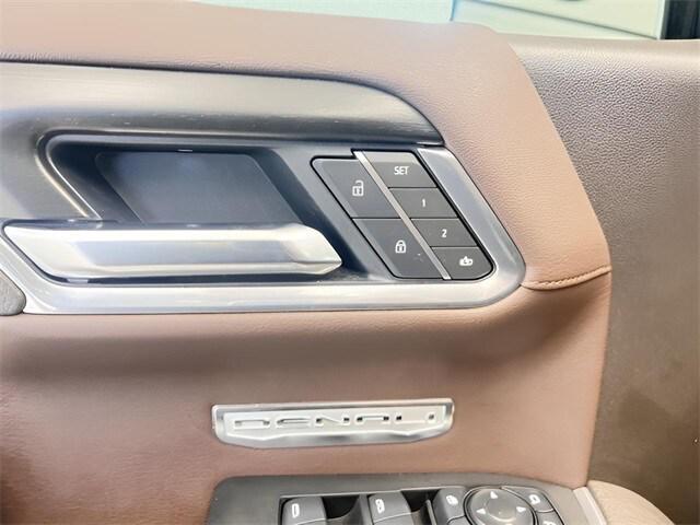 Photo of 2025 White Frost Tricoat GMC Sierra 1500