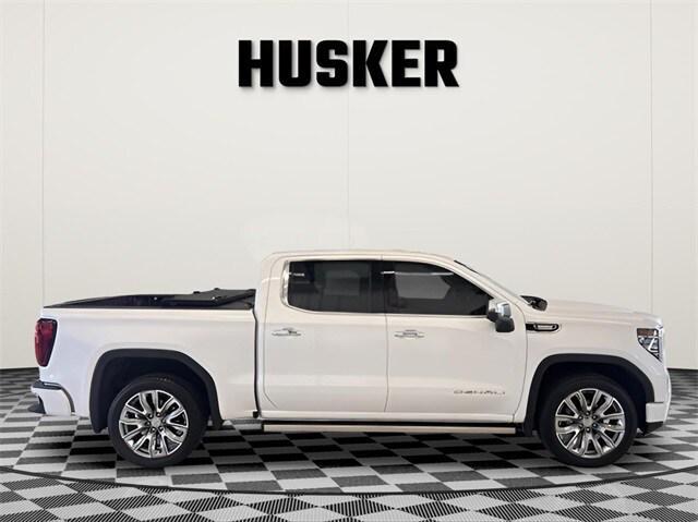 Photo of 2025 White Frost Tricoat GMC Sierra 1500
