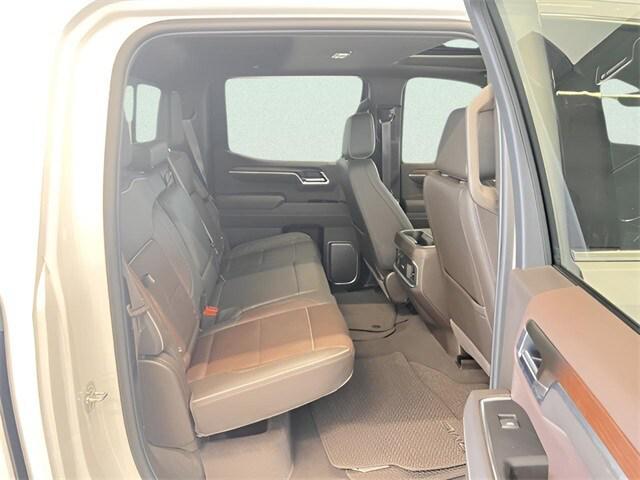 Photo of 2025 White Frost Tricoat GMC Sierra 1500