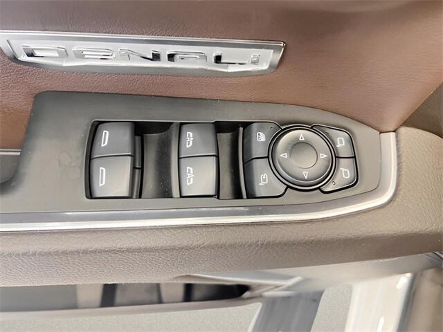 Photo of 2025 White Frost Tricoat GMC Sierra 1500