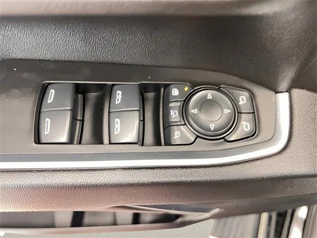 Photo of 2024 Onyx Black GMC Sierra 2500