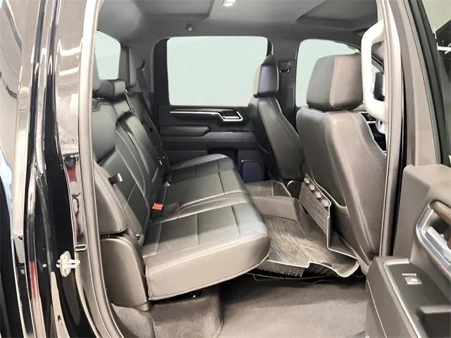 Photo of 2024 Onyx Black GMC Sierra 2500