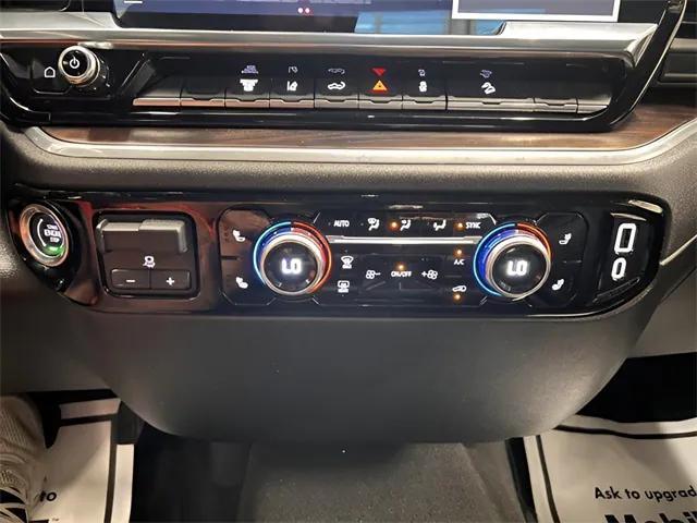 Photo of 2024 Onyx Black GMC Sierra 2500