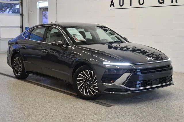 2024 Hyundai Sonata Hybrid