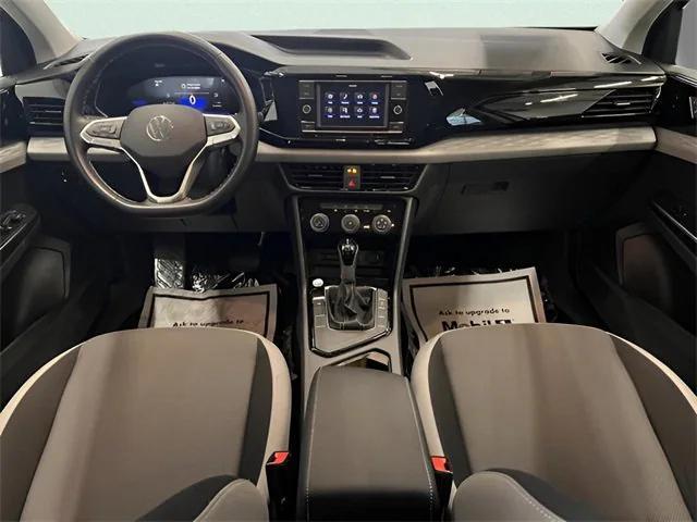 Photo of 2024 Pyrite Silver Metallic Volkswagen Taos