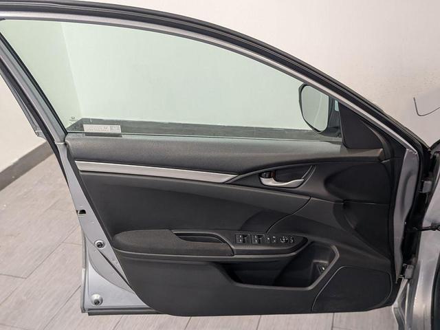 Photo of 2020 Lunar Silver Metallic Honda Civic
