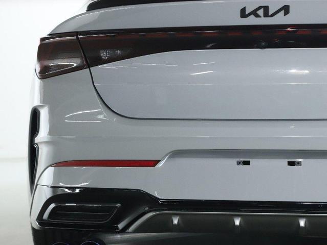 Photo of 2023 Wolf Gray Kia K5