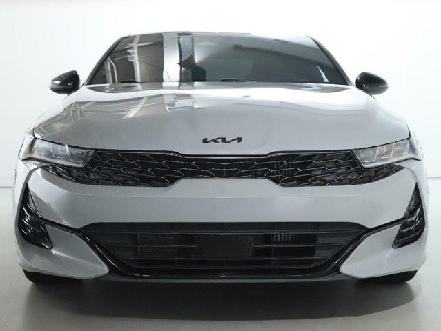 Photo of 2023 Wolf Gray Kia K5