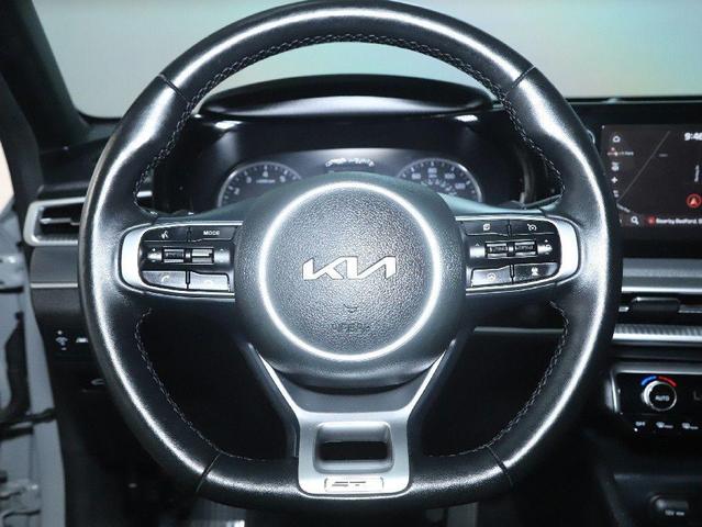Photo of 2023 Wolf Gray Kia K5