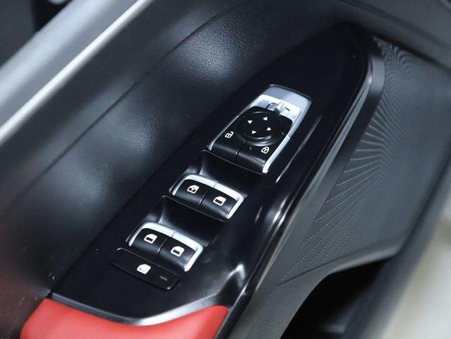 Photo of 2023 Wolf Gray Kia K5