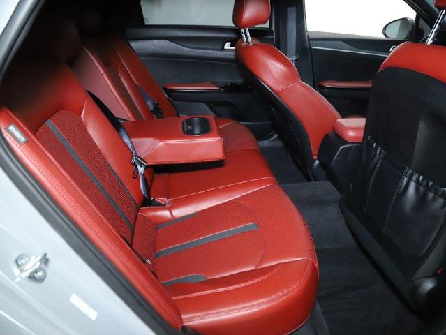 Photo of 2023 Wolf Gray Kia K5