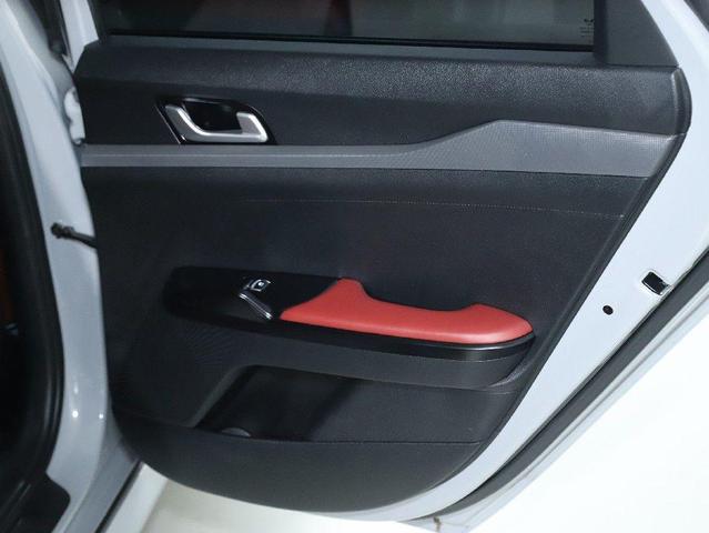 Photo of 2023 Wolf Gray Kia K5