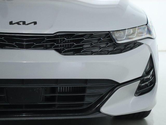 Photo of 2023 Wolf Gray Kia K5