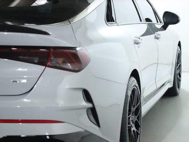 Photo of 2023 Wolf Gray Kia K5
