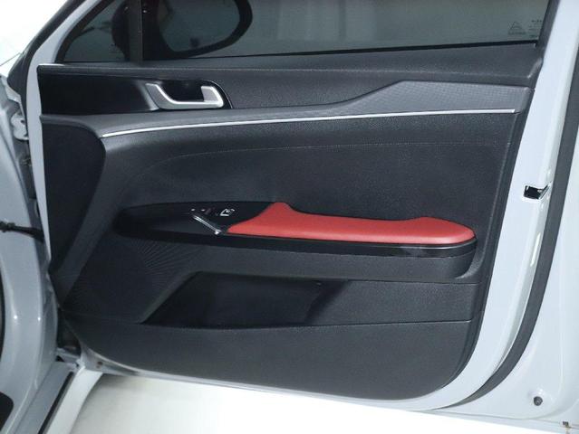 Photo of 2023 Wolf Gray Kia K5