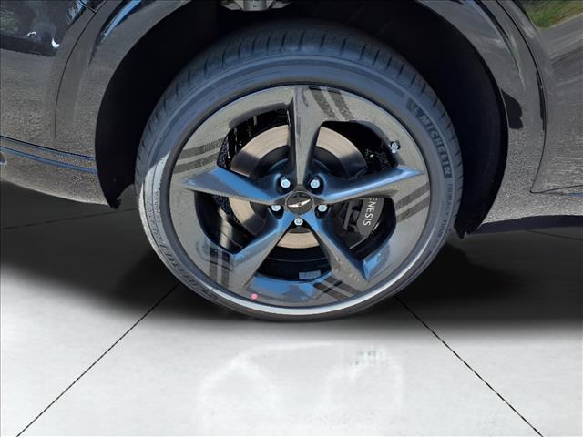 Photo of 2026 Vik Black Genesis GV70