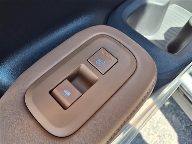 Photo of 2026 Phantom Black Hyundai SANTA FE HEV