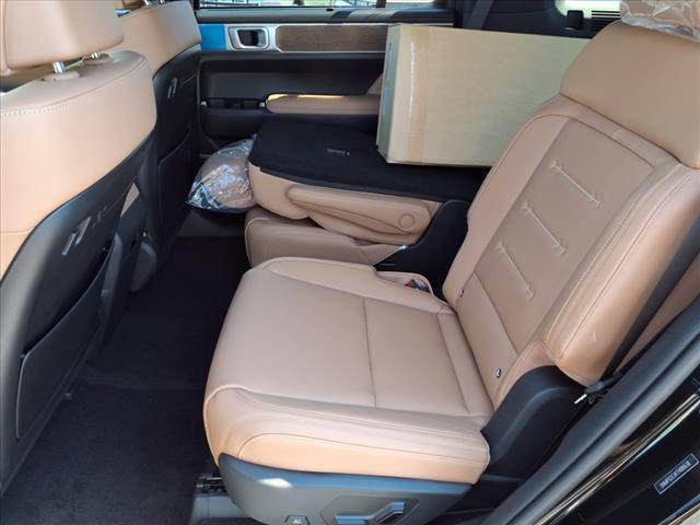 Photo of 2026 Phantom Black Hyundai SANTA FE HEV