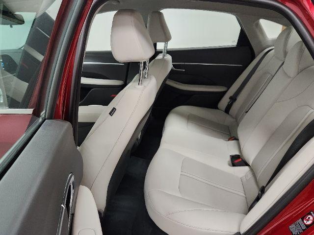 Photo of 2023 Red Hyundai SONATA Hybrid