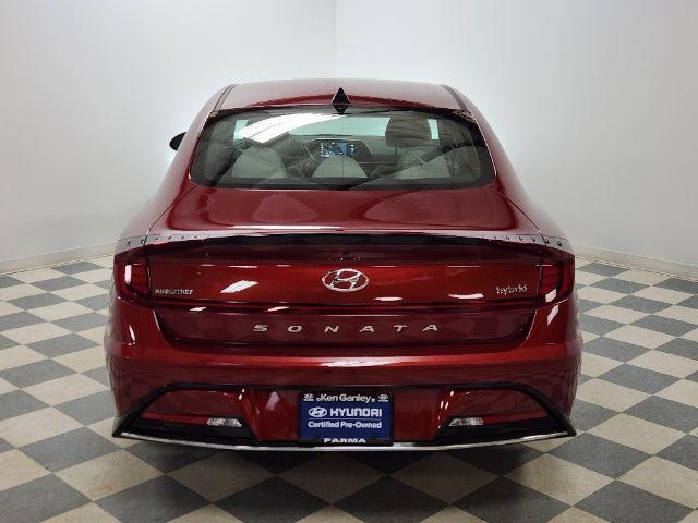 Photo of 2023 Red Hyundai SONATA Hybrid