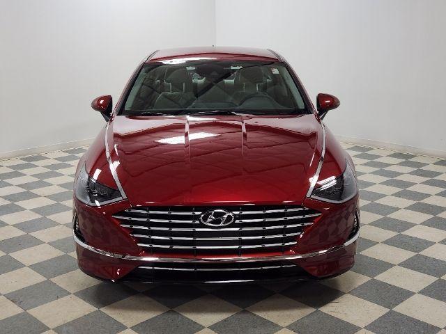 Photo of 2023 Red Hyundai SONATA Hybrid
